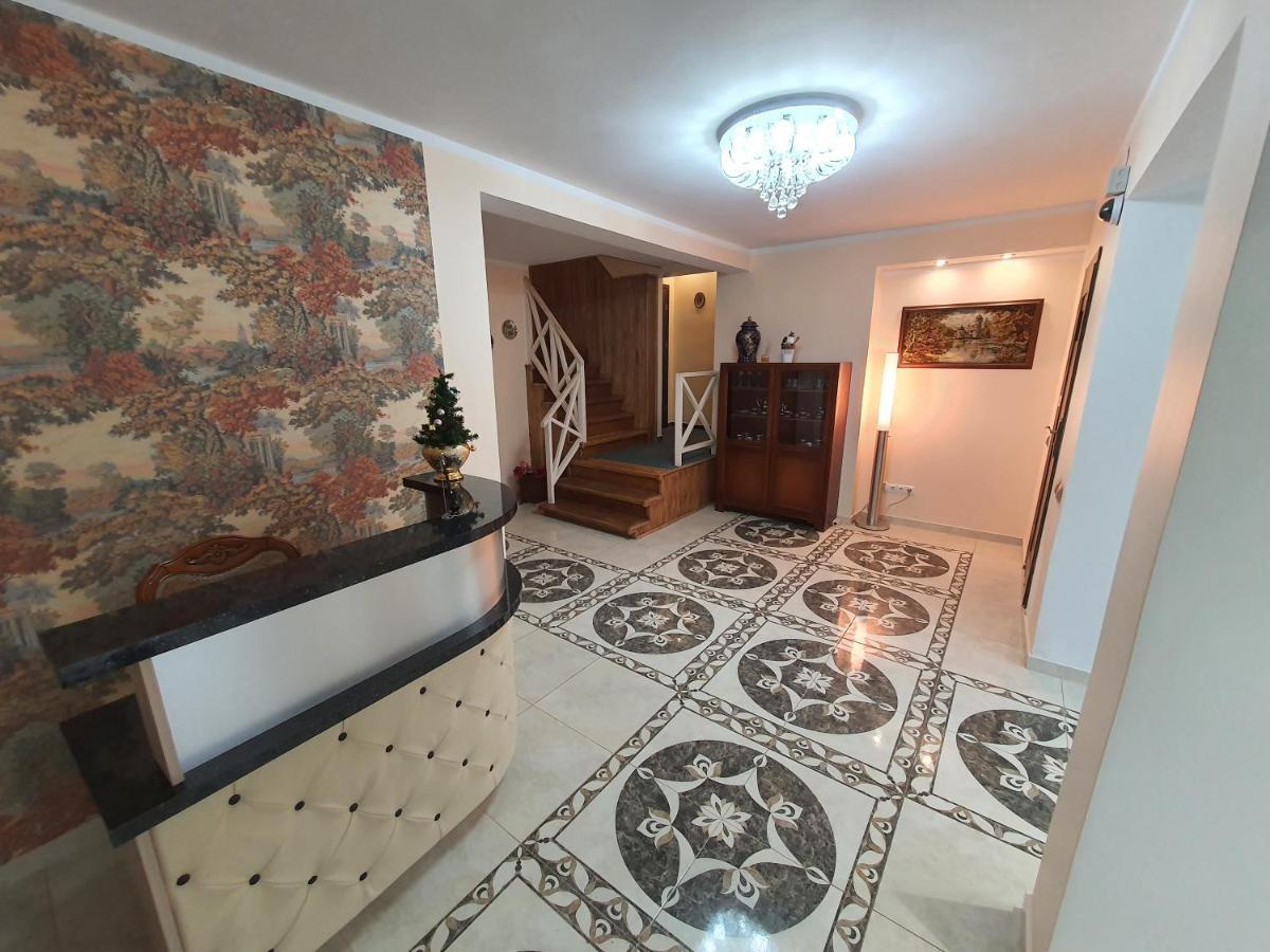 La-Vanda Šiauliai Buitenkant foto